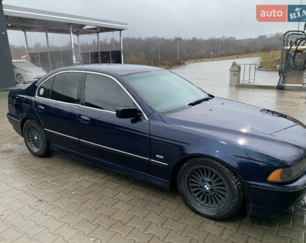 Синий БМВ 5 Серия, объемом двигателя 3 л и пробегом 468 тыс. км за 7000 $, фото 10 на Automoto.ua