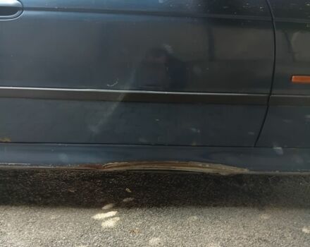 Синий БМВ 5 Серия, объемом двигателя 2 л и пробегом 370 тыс. км за 2700 $, фото 4 на Automoto.ua