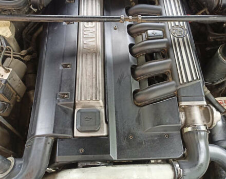 Синий БМВ 5 Серия, объемом двигателя 2.5 л и пробегом 370 тыс. км за 4850 $, фото 18 на Automoto.ua