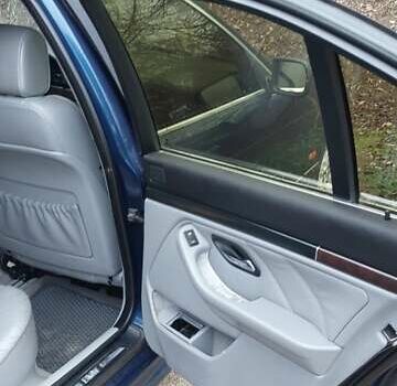 Синий БМВ 5 Серия, объемом двигателя 2.5 л и пробегом 200 тыс. км за 4999 $, фото 15 на Automoto.ua