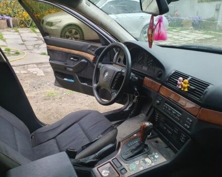 Синій БМВ 5 Серія, об'ємом двигуна 0 л та пробігом 300 тис. км за 1800 $, фото 6 на Automoto.ua