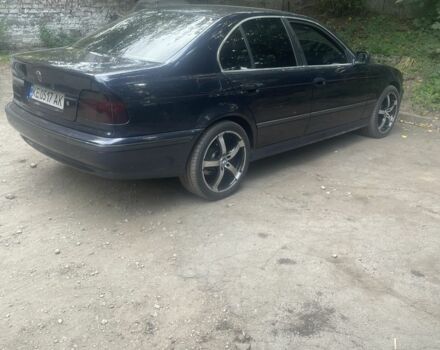 Синий БМВ 5 Серия, объемом двигателя 3.5 л и пробегом 302 тыс. км за 5300 $, фото 1 на Automoto.ua