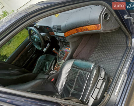 Синий БМВ 5 Серия, объемом двигателя 2.5 л и пробегом 370 тыс. км за 4850 $, фото 14 на Automoto.ua