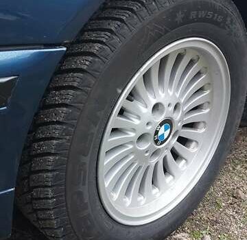 Синий БМВ 5 Серия, объемом двигателя 2.5 л и пробегом 200 тыс. км за 4999 $, фото 1 на Automoto.ua