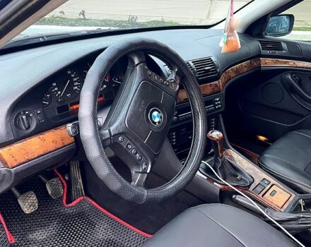 Синій БМВ 5 Серія, об'ємом двигуна 2 л та пробігом 360 тис. км за 4300 $, фото 11 на Automoto.ua