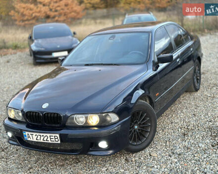 Синий БМВ 5 Серия, объемом двигателя 2 л и пробегом 300 тыс. км за 3300 $, фото 1 на Automoto.ua
