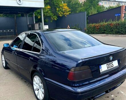 Синий БМВ 5 Серия, объемом двигателя 3 л и пробегом 278 тыс. км за 6800 $, фото 2 на Automoto.ua