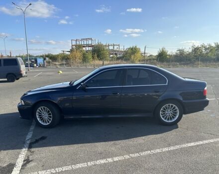 Синий БМВ 5 Серия, объемом двигателя 3 л и пробегом 360 тыс. км за 5700 $, фото 2 на Automoto.ua