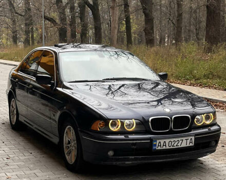 Синий БМВ 5 Серия, объемом двигателя 4.4 л и пробегом 340 тыс. км за 3950 $, фото 1 на Automoto.ua