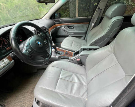 Синий БМВ 5 Серия, объемом двигателя 4.4 л и пробегом 357 тыс. км за 5250 $, фото 12 на Automoto.ua