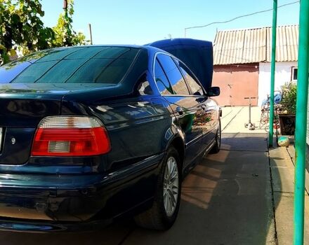 Синий БМВ 5 Серия, объемом двигателя 3 л и пробегом 431 тыс. км за 4200 $, фото 2 на Automoto.ua