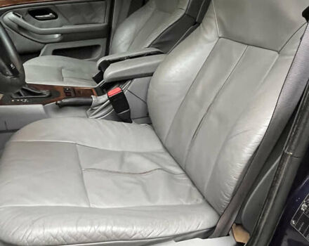 Синий БМВ 5 Серия, объемом двигателя 4.4 л и пробегом 340 тыс. км за 3950 $, фото 10 на Automoto.ua