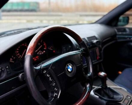 Синій БМВ 5 Серія, об'ємом двигуна 1.95 л та пробігом 327 тис. км за 5700 $, фото 8 на Automoto.ua