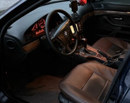 Синій БМВ 5 Серія, об'ємом двигуна 0 л та пробігом 255 тис. км за 2599 $, фото 4 на Automoto.ua