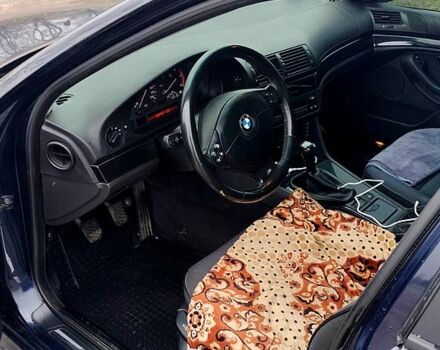 Синий БМВ 5 Серия, объемом двигателя 2 л и пробегом 50 тыс. км за 3500 $, фото 2 на Automoto.ua