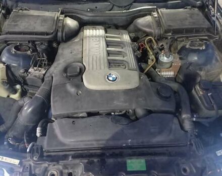 Синий БМВ 5 Серия, объемом двигателя 2.5 л и пробегом 350 тыс. км за 5500 $, фото 18 на Automoto.ua