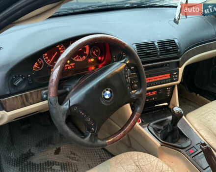Синій БМВ 5 Серія, об'ємом двигуна 1.95 л та пробігом 370 тис. км за 2750 $, фото 11 на Automoto.ua