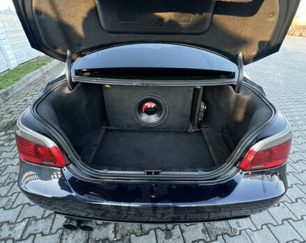 Синій БМВ 5 Серія, об'ємом двигуна 3 л та пробігом 279 тис. км за 9900 $, фото 30 на Automoto.ua