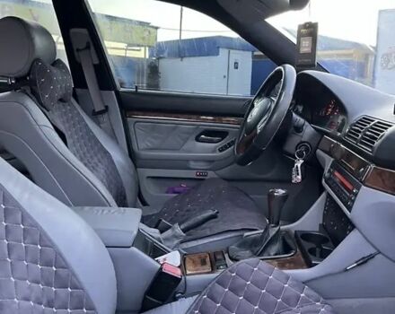 Синій БМВ 5 Серія, об'ємом двигуна 2 л та пробігом 350 тис. км за 3300 $, фото 5 на Automoto.ua