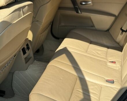 Синий БМВ 5 Серия, объемом двигателя 4.4 л и пробегом 356 тыс. км за 8500 $, фото 7 на Automoto.ua