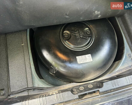 Синій БМВ 5 Серія, об'ємом двигуна 2.2 л та пробігом 255 тис. км за 5900 $, фото 18 на Automoto.ua