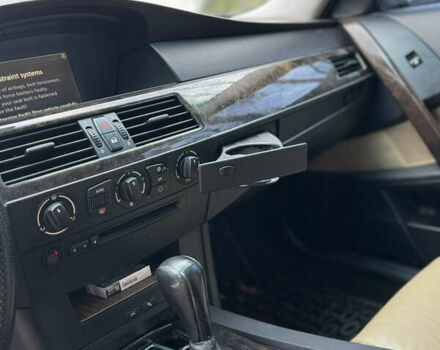 Синій БМВ 5 Серія, об'ємом двигуна 2.99 л та пробігом 300 тис. км за 8150 $, фото 11 на Automoto.ua