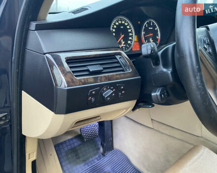 Синій БМВ 5 Серія, об'ємом двигуна 2 л та пробігом 400 тис. км за 4450 $, фото 41 на Automoto.ua