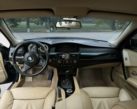 Синій БМВ 5 Серія, об'ємом двигуна 3 л та пробігом 315 тис. км за 13700 $, фото 7 на Automoto.ua