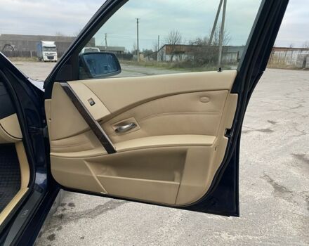 Синій БМВ 5 Серія, об'ємом двигуна 3 л та пробігом 400 тис. км за 4450 $, фото 16 на Automoto.ua