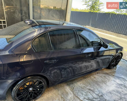 Синий БМВ 5 Серия, объемом двигателя 4.4 л и пробегом 235 тыс. км за 9300 $, фото 3 на Automoto.ua