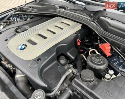 Синій БМВ 5 Серія, об'ємом двигуна 3 л та пробігом 337 тис. км за 9750 $, фото 42 на Automoto.ua