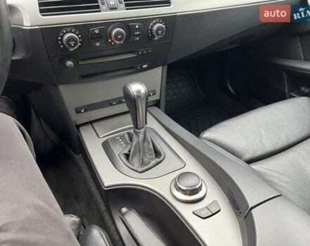 Синій БМВ 5 Серія, об'ємом двигуна 3 л та пробігом 337 тис. км за 9750 $, фото 24 на Automoto.ua