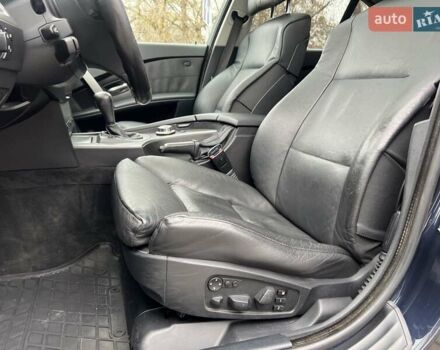 Синій БМВ 5 Серія, об'ємом двигуна 3 л та пробігом 337 тис. км за 9750 $, фото 17 на Automoto.ua