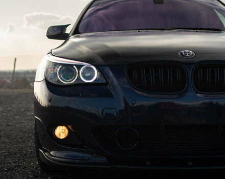 Синий БМВ 5 Серия, объемом двигателя 3.5 л и пробегом 250 тыс. км за 13000 $, фото 33 на Automoto.ua