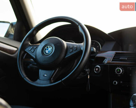 Синий БМВ 5 Серия, объемом двигателя 3.5 л и пробегом 250 тыс. км за 13000 $, фото 48 на Automoto.ua