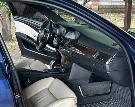 Синий БМВ 5 Серия, объемом двигателя 3 л и пробегом 283 тыс. км за 11300 $, фото 14 на Automoto.ua