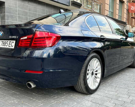 Синій БМВ 5 Серія, об'ємом двигуна 3 л та пробігом 328 тис. км за 11500 $, фото 2 на Automoto.ua