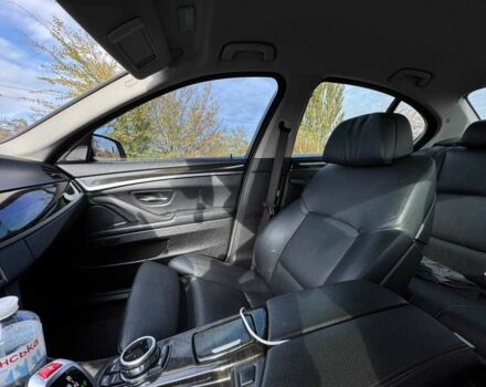 Синий БМВ 5 Серия, объемом двигателя 3 л и пробегом 140 тыс. км за 321 $, фото 12 на Automoto.ua