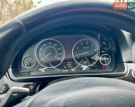 Синий БМВ 5 Серия, объемом двигателя 3 л и пробегом 215 тыс. км за 12400 $, фото 31 на Automoto.ua