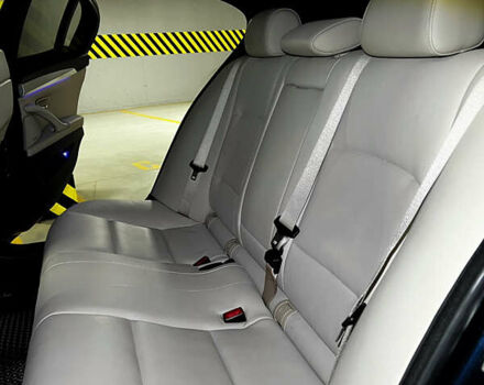 Синий БМВ 5 Серия, объемом двигателя 3 л и пробегом 225 тыс. км за 15800 $, фото 7 на Automoto.ua