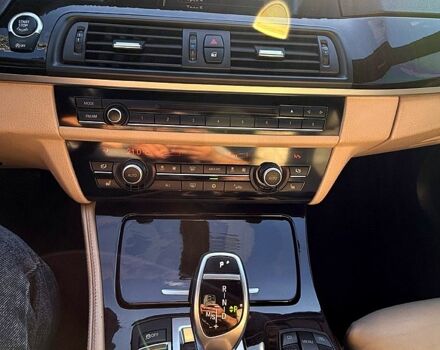 Синий БМВ 5 Серия, объемом двигателя 3 л и пробегом 215 тыс. км за 12800 $, фото 4 на Automoto.ua