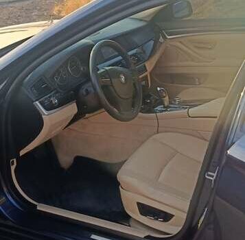 Синій БМВ 5 Серія, об'ємом двигуна 2 л та пробігом 250 тис. км за 10300 $, фото 5 на Automoto.ua