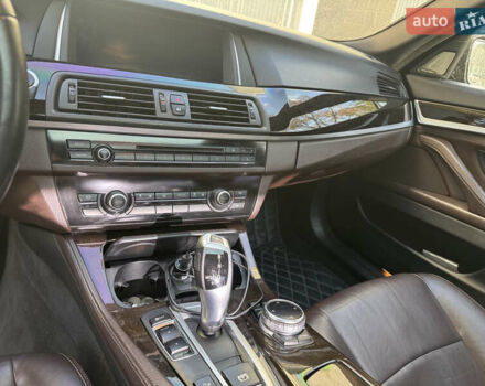 Синий БМВ 5 Серия, объемом двигателя 2.98 л и пробегом 218 тыс. км за 15400 $, фото 6 на Automoto.ua