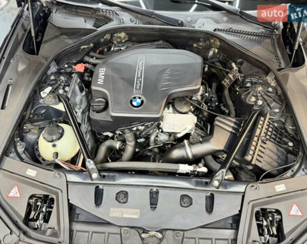 Синій БМВ 5 Серія, об'ємом двигуна 2 л та пробігом 135 тис. км за 16000 $, фото 37 на Automoto.ua