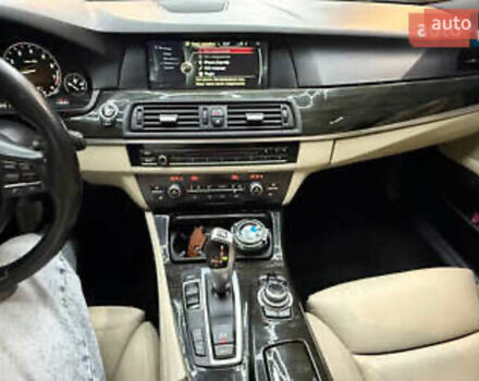 Синій БМВ 5 Серія, об'ємом двигуна 2 л та пробігом 135 тис. км за 16000 $, фото 19 на Automoto.ua