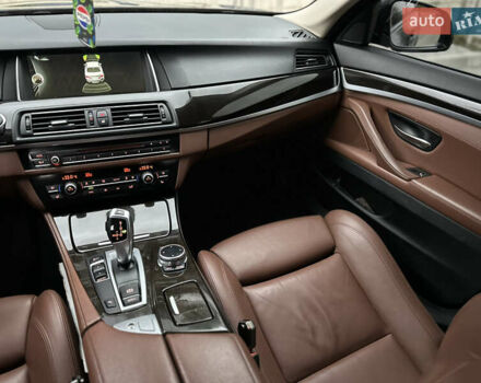 Синій БМВ 5 Серія, об'ємом двигуна 2.99 л та пробігом 275 тис. км за 19300 $, фото 13 на Automoto.ua