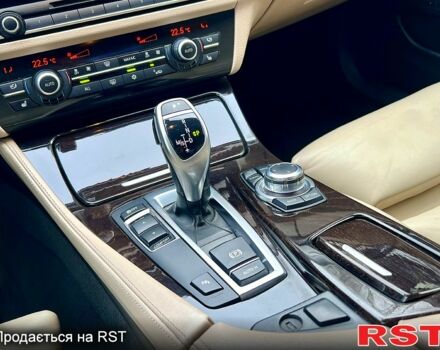 Синий БМВ 5 Серия, объемом двигателя 3 л и пробегом 215 тыс. км за 12400 $, фото 13 на Automoto.ua