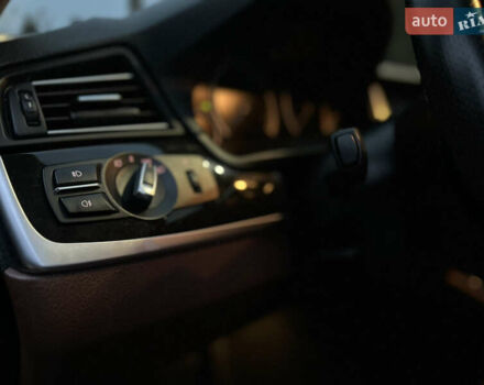 Синій БМВ 5 Серія, об'ємом двигуна 2.99 л та пробігом 275 тис. км за 18500 $, фото 26 на Automoto.ua