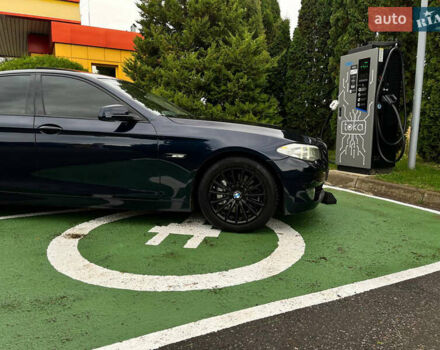 Синий БМВ 5 Серия, объемом двигателя 2.98 л и пробегом 200 тыс. км за 13000 $, фото 10 на Automoto.ua