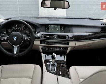 Синій БМВ 5 Серія, об'ємом двигуна 2 л та пробігом 144 тис. км за 15200 $, фото 12 на Automoto.ua
